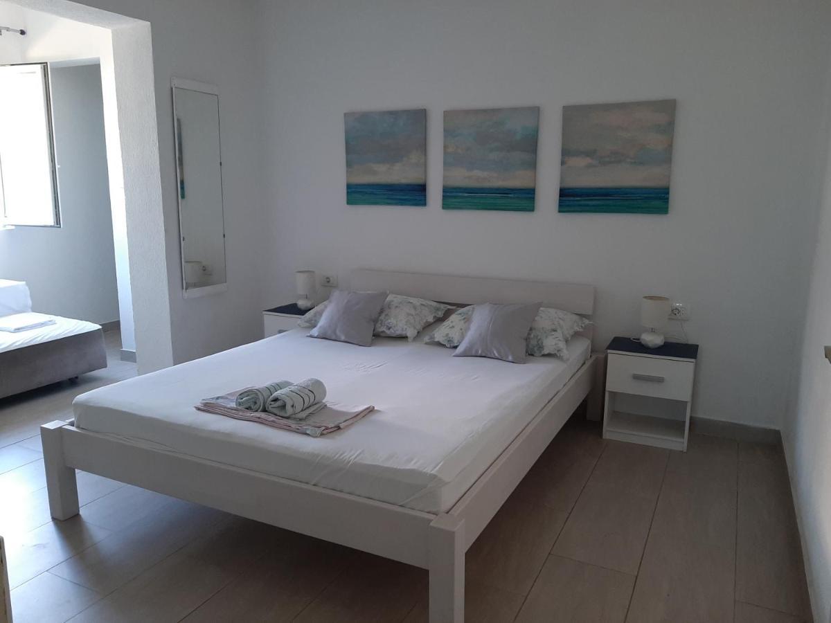 Villa Bratus Promajna Bagian luar foto