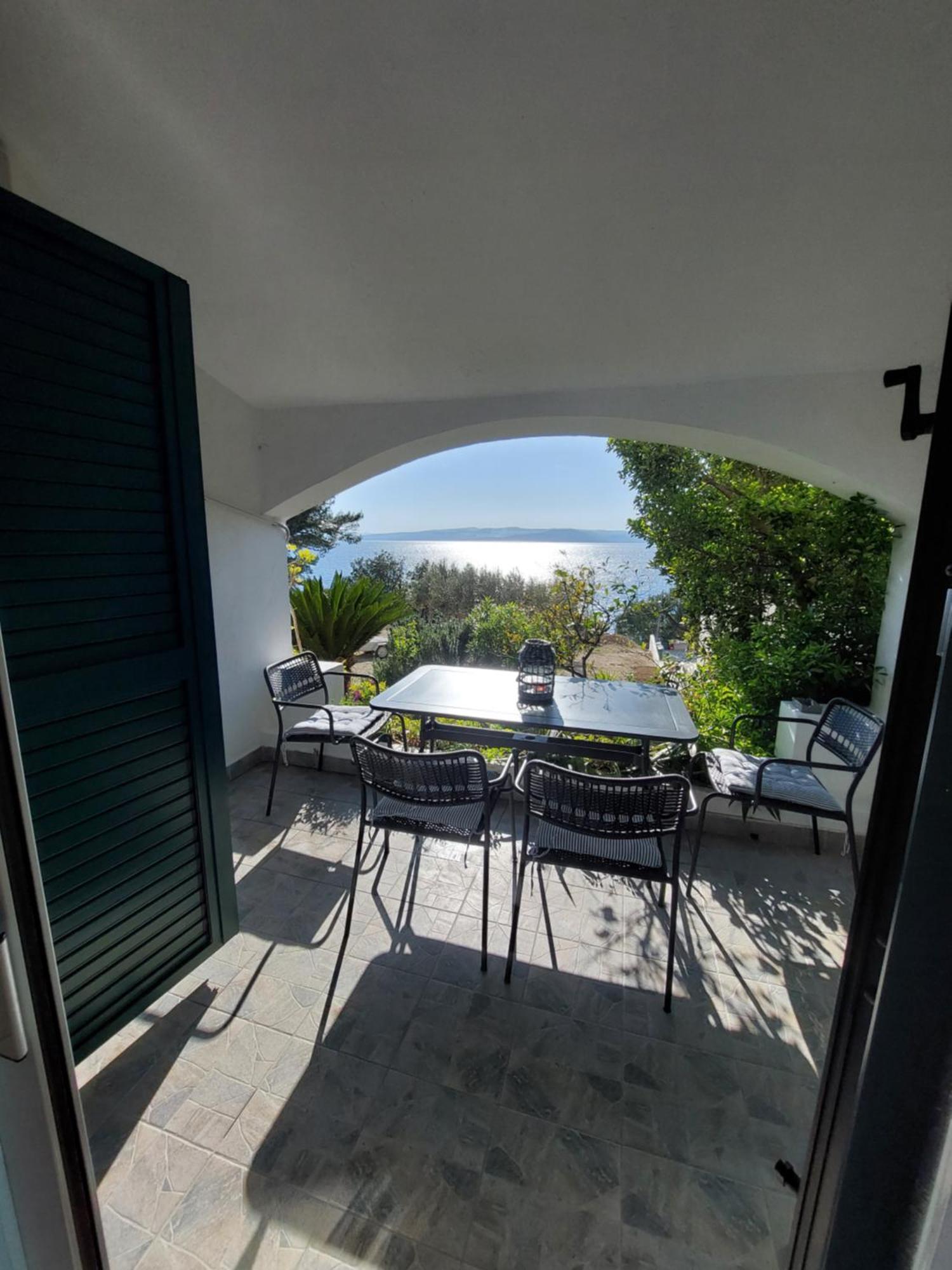 Villa Bratus Promajna Bagian luar foto